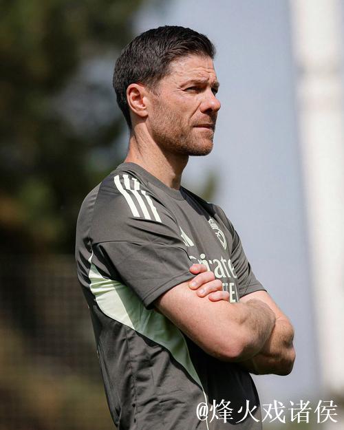 阿隆索战术倾斜导致的弊大于利,长此以往皇马战 阿隆索战术倾斜导致的弊大于利,长此以往皇马战